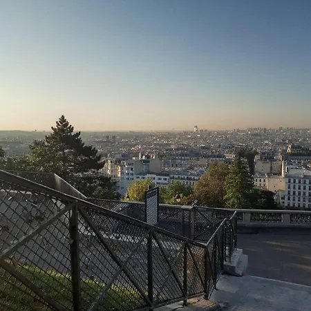 Avec Vue Exceptionnelle A Montmartre. * Parigi